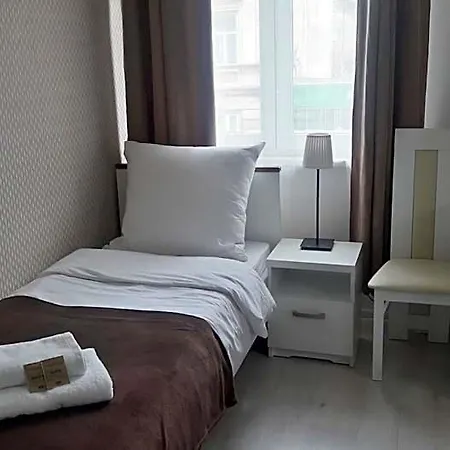 Ξενοδοχείο με διαμερίσματα Cracow 4*