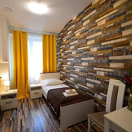 Cracow 4*