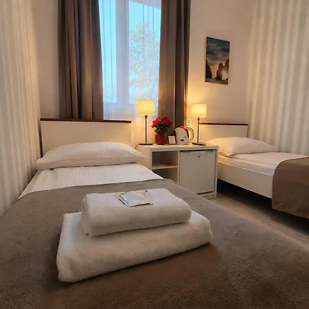 Cracow 4*