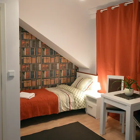 Cracow Apartmanhotel 4*